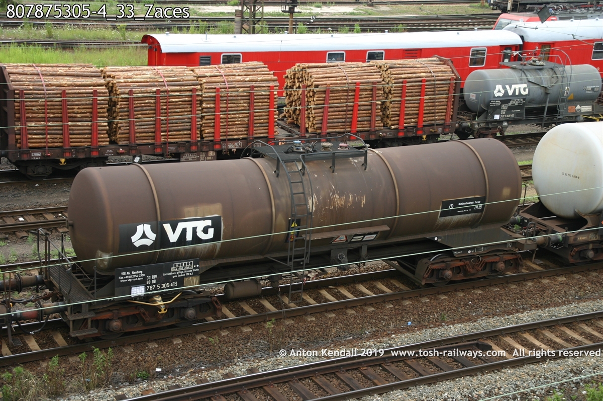 807875305-4_33_Zaces.jpg